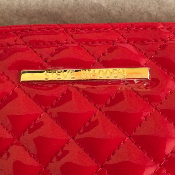 Steve Madden Patent Quilted Dome Crossbody Bag - Picture 4 of 5